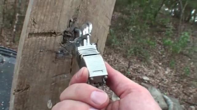 现实中能用手枪开锁吗,用枪开锁真的很容易吗