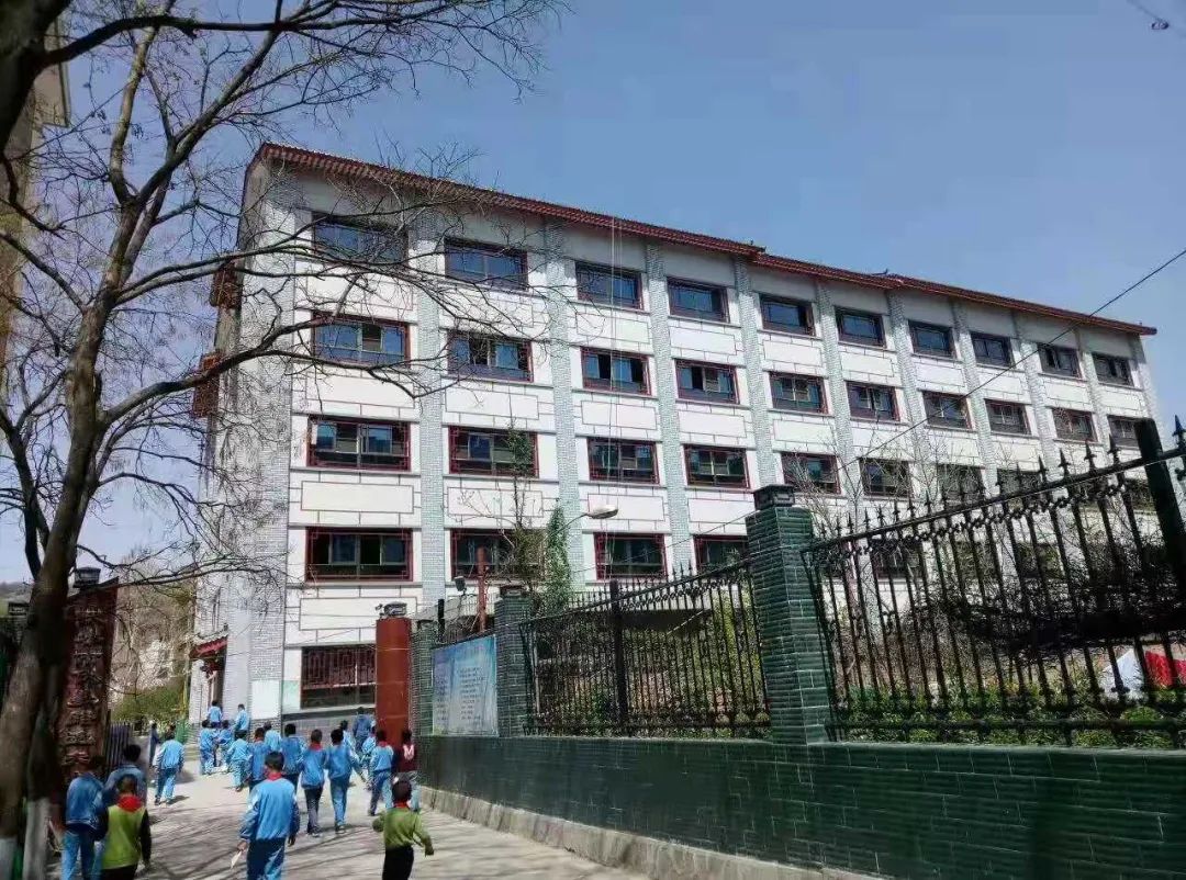 天水市伏羲路逸夫小学毕业典礼,天水市伏羲路小学