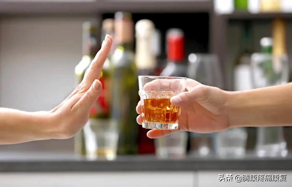 小腿疼痛的原因和治疗原则,小腿窝疼痛是什么原因造成的