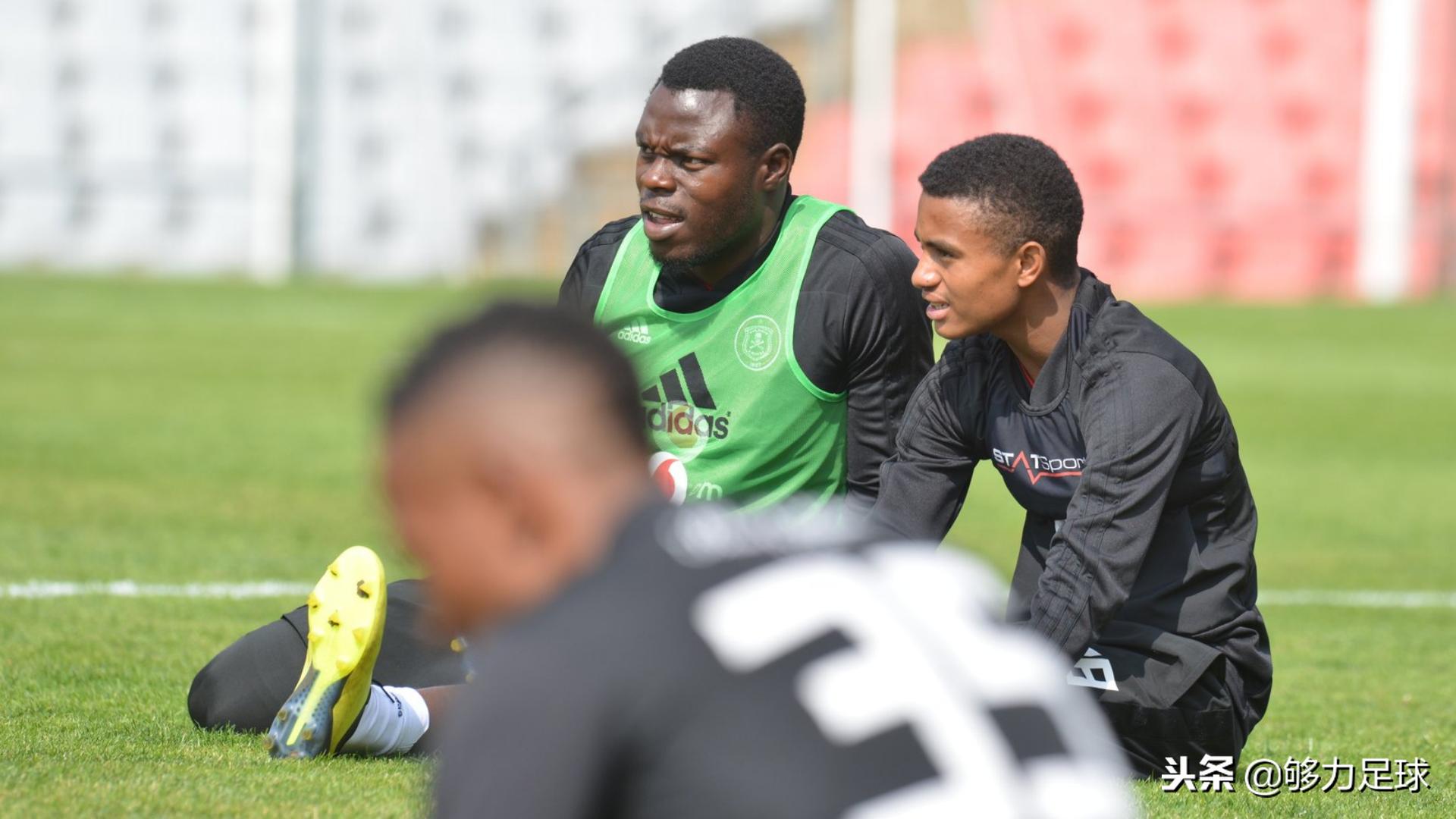 足坛世界最伟大的十名十号球员,世界足坛最具潜力50名年轻球员