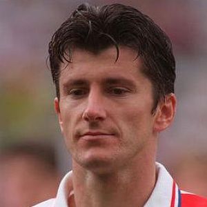 世界足坛历史十大左后卫排名,世界足坛史上十大18号球员