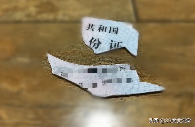 耳机掉水里还能用吗要怎么处理,耳机掉水里了怎么补救