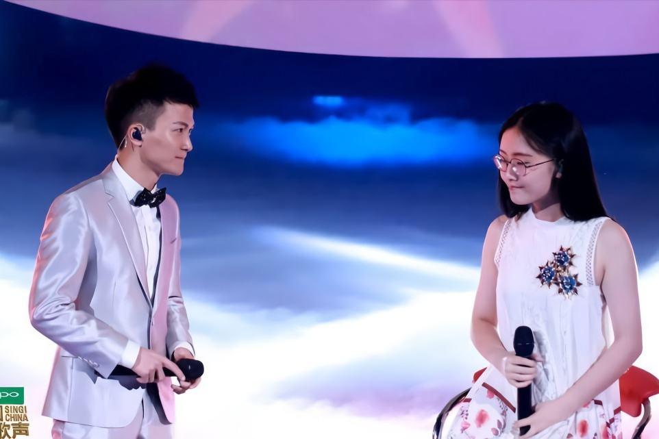 周深神级辅助现场,周深神助攻是哪一期