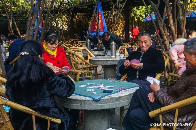成都本地人去的最好吃的美食,中国姑娘吃成都美食