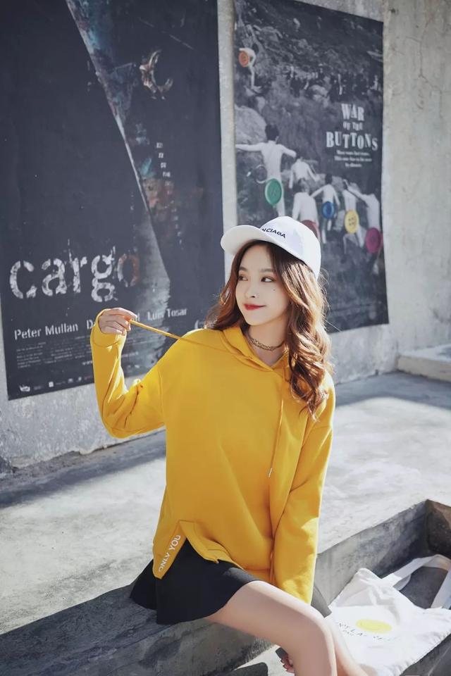 李维斯联名卫衣,李维斯联名小熊卫衣