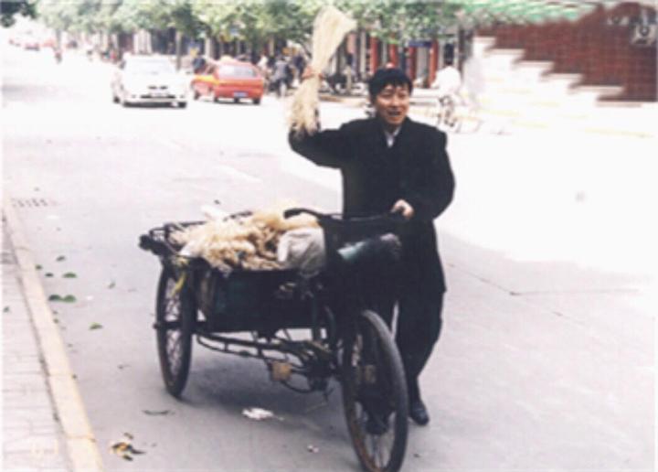 小粉丝闯出大市场——世界方便粉丝发明人邹光友的人生传奇