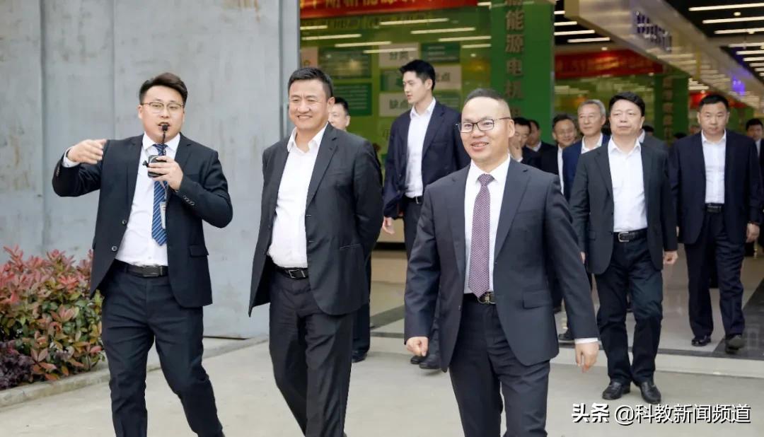 正大中心杨小平,正大杨小平