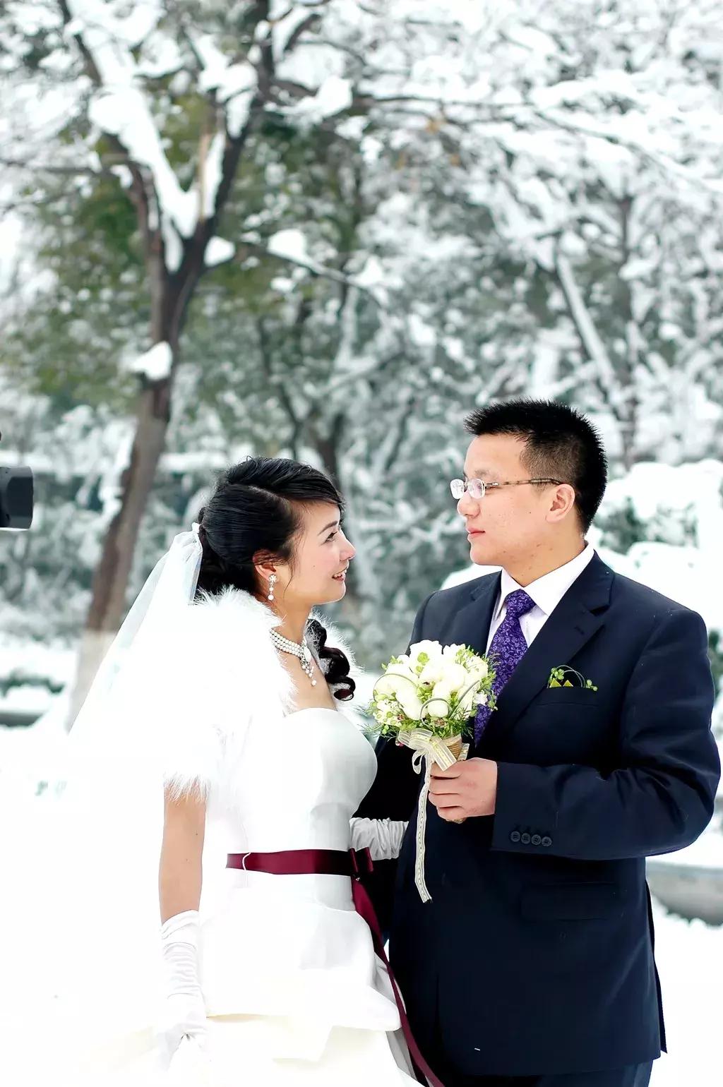 他们就像世界的两极,却爱得惊天动地,坚如磐石……