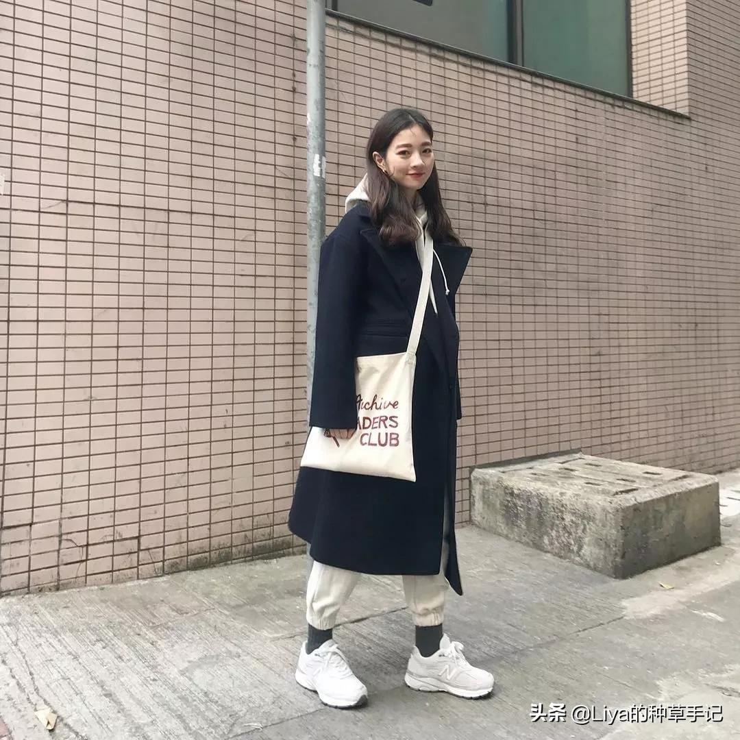 别再穿高跟鞋了，大衣+4双鞋，正火