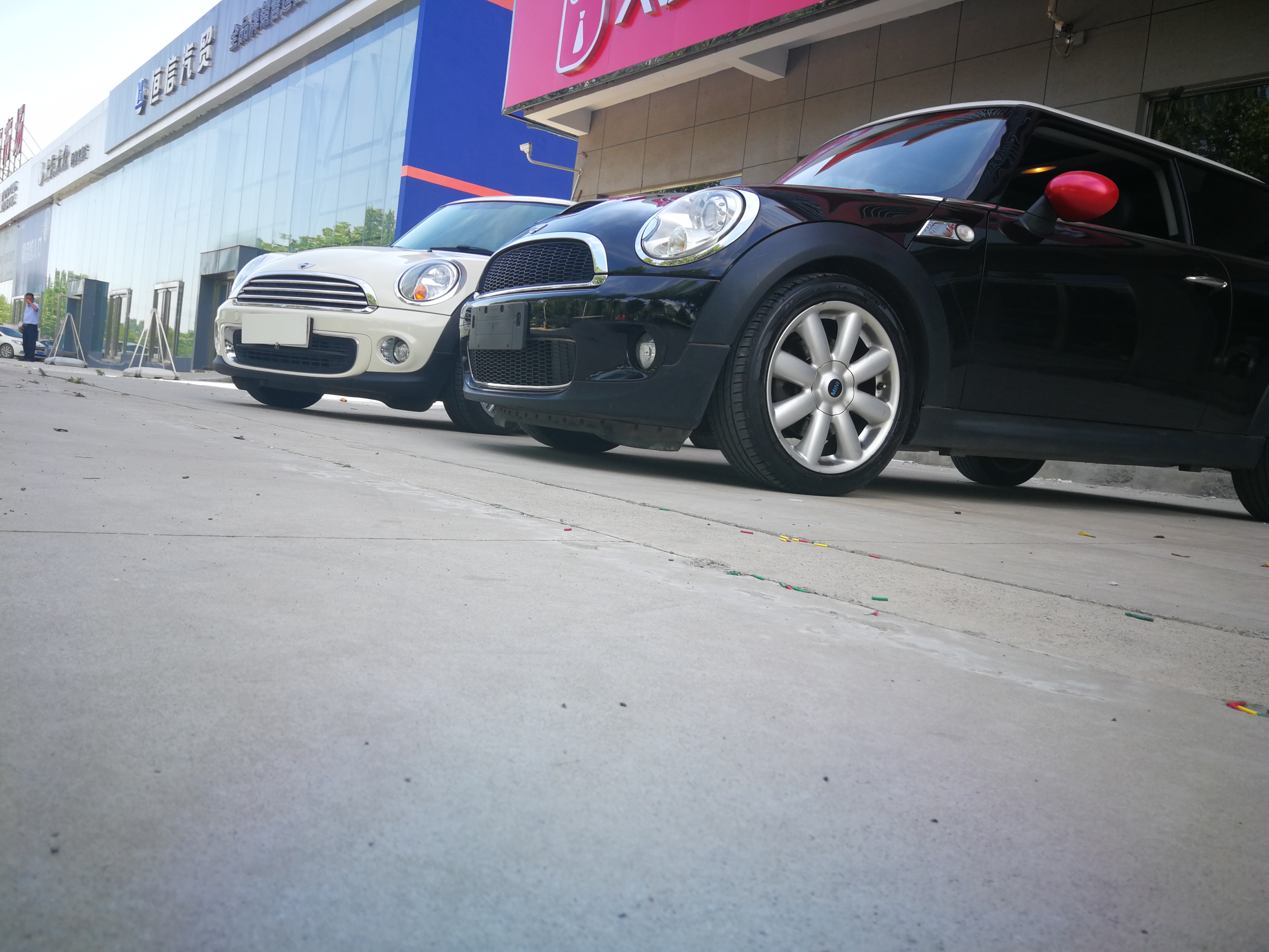 浜屾墜10涓囦互涓嬬殑mini,10涓囩殑浜屾墜mini