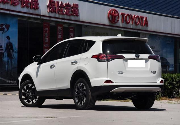 RAV4荣放的动力怎么样？它的配置怎么样？听听老司机的分析吧