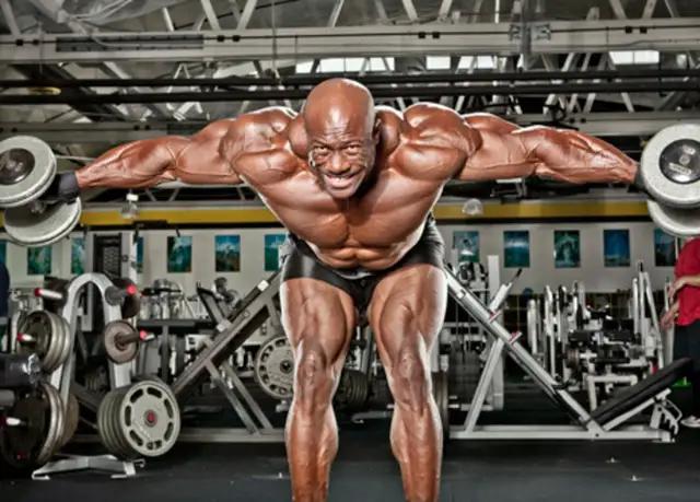 肩部肌肉怎么快速成形,肩部肌肉如何锻炼增肌