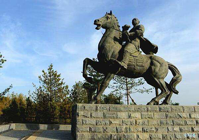 人称“不败战神”,死后七十余家贵族给他陪葬,如今一县以他命名