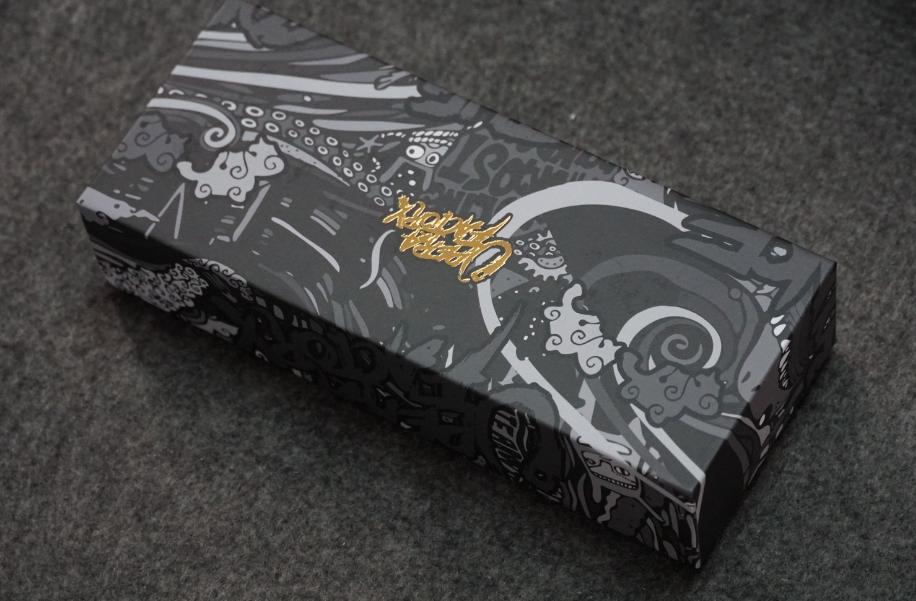 摧毁100元以下所有耳机年度*弹核**级白菜!138元最酷的类定制耳机