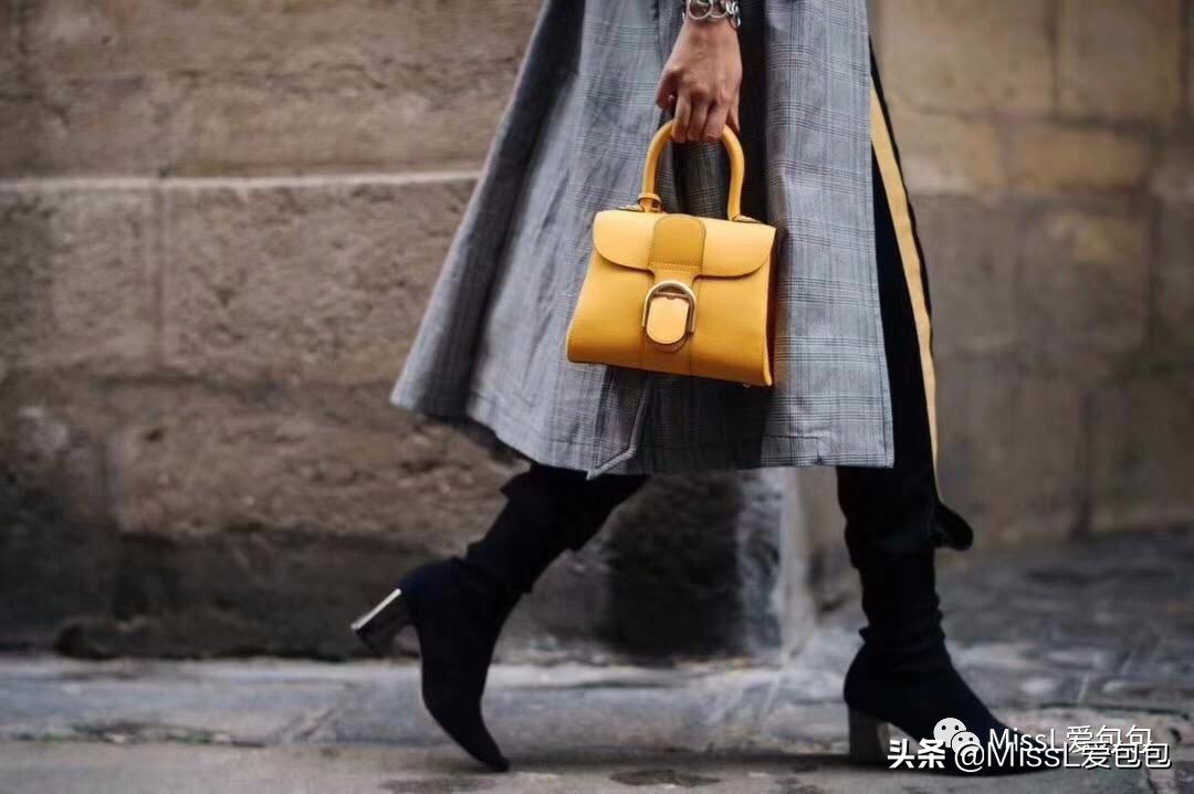 母亲节买束鲜花送妈妈,母亲节送妈妈一个皮包