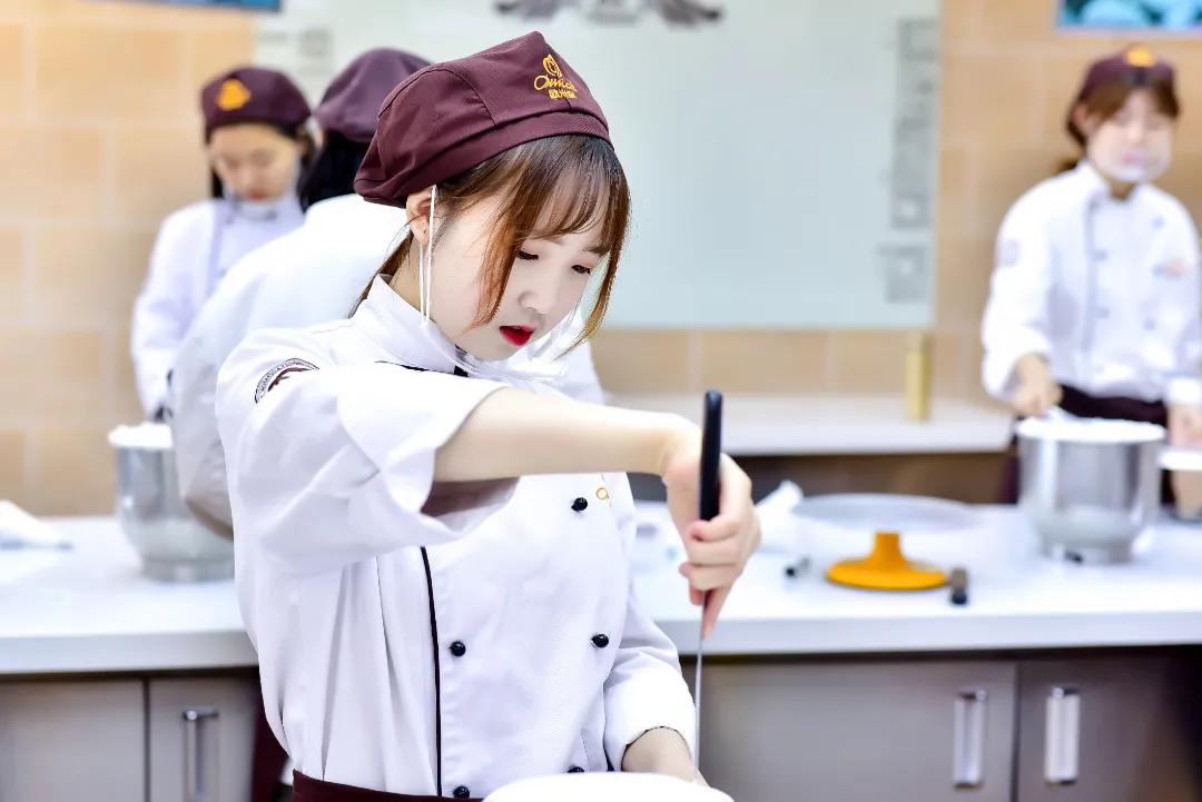 烘焙师学徒每天做什么,烘焙学徒的真实经历