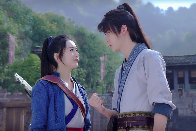 这是谢允设计的刀匣子？表哥买家秀为阿翡试刀，8把大*刀砍**像开屏