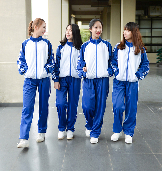 各个国家不同的高中校服,盘点各国高中生穿校服的样子