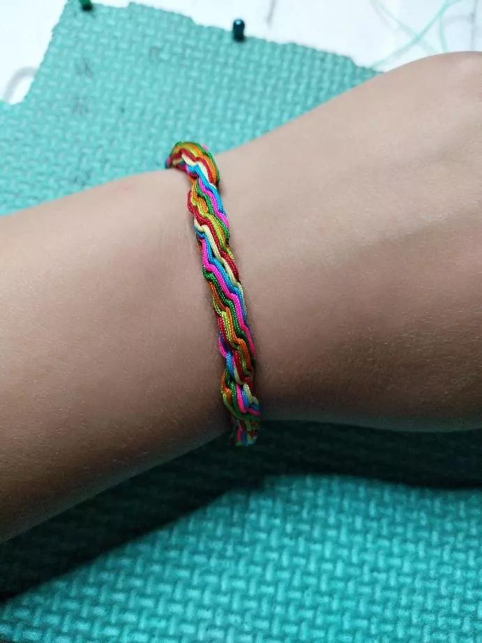 又简单又好看的彩绳手链,简单又好看又好编的手链
