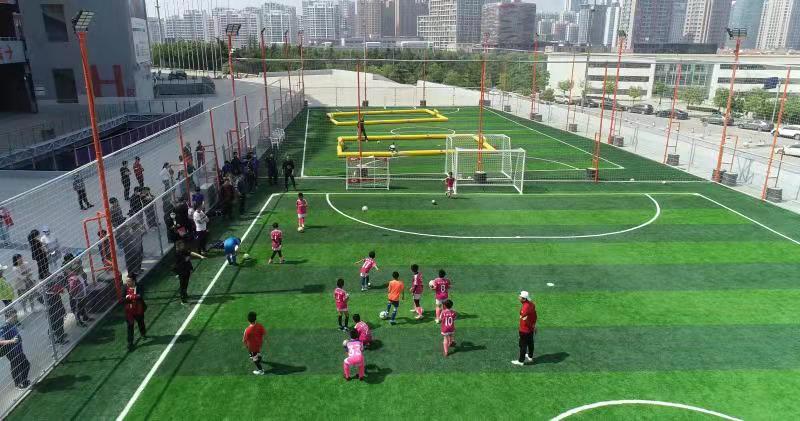 青岛国信体育公园,青岛国信体育广场