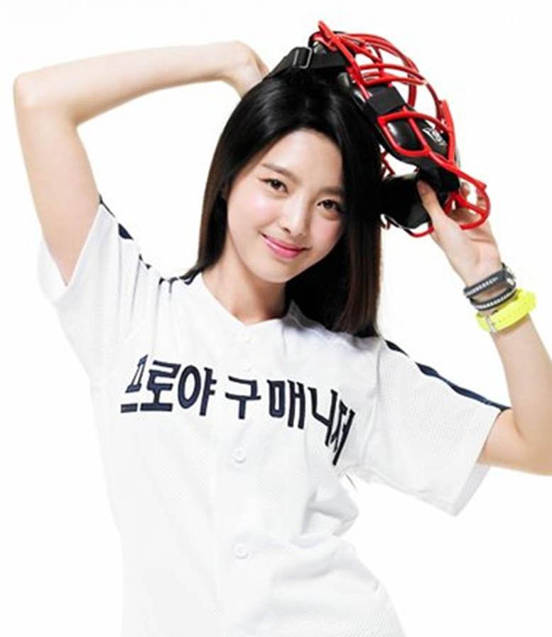 丹唇外朗皓齿内鲜是什么意思啊,丹唇外朗皓齿内鲜什么意思啊