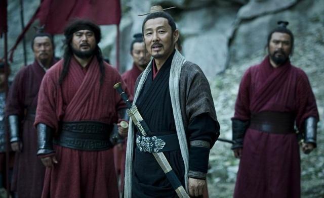 鸿门宴樊哙吃生肉的那段,鸿门宴的最后刘邦为何能顺利逃走