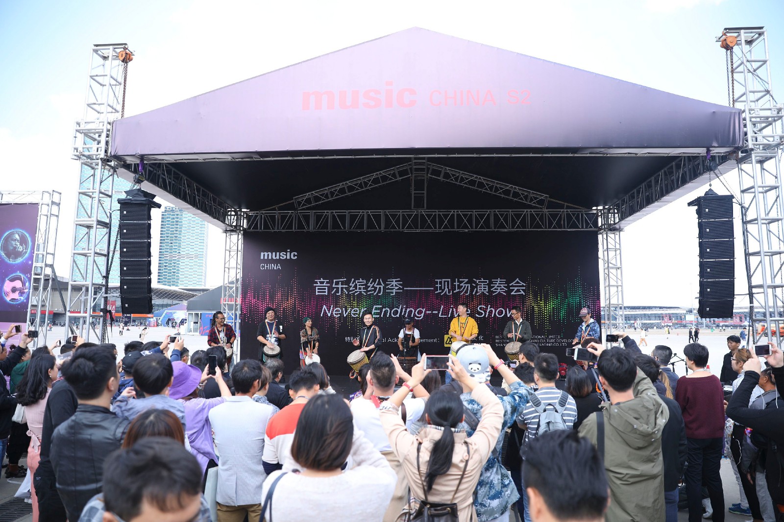 上海周末温暖如秋日,上海秋日休闲时光