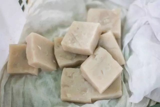 请不要这样子,请不要这样离开我