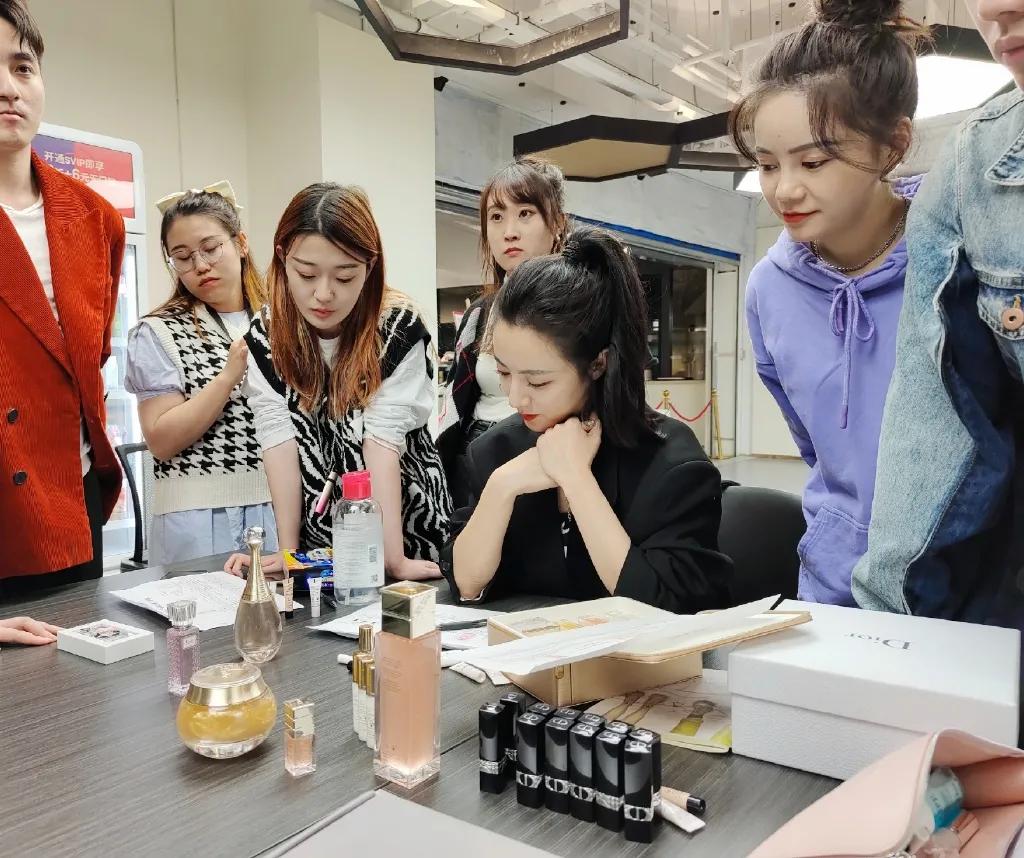 主播直播带货销售数据造假,直播带货岂能靠造假取胜