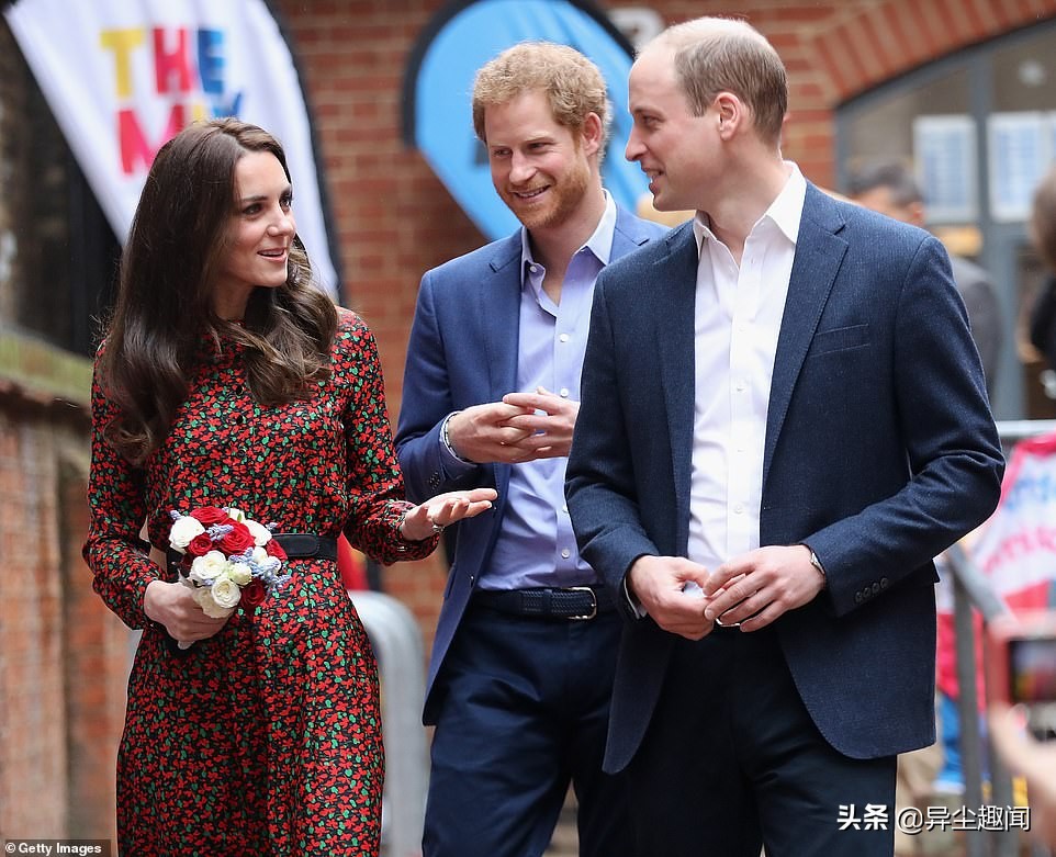 凯特王妃妹妹在凯特婚礼的美照,凯特和王妃的照片