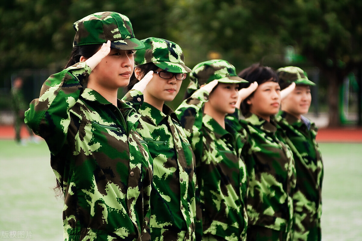 日语精美短文300字,日语文章100篇