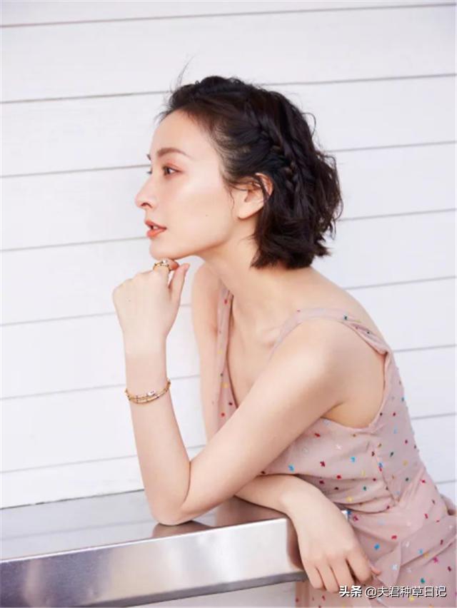 羊毛卷真的老吗,今年最流行减龄的羊毛卷