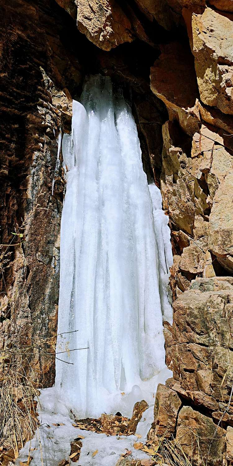 20210117独行太兴山，误入佛国秘境花石湾