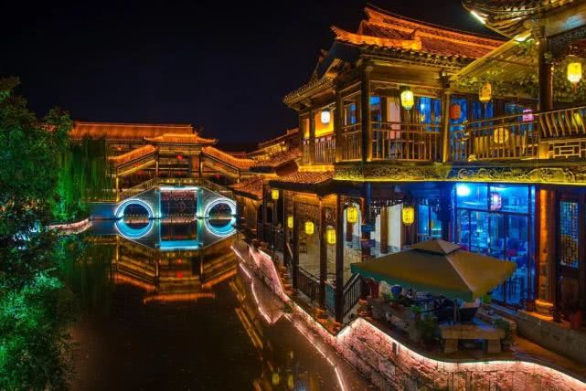 想在这温柔如风的夏天，和台儿庄古城客栈邂逅