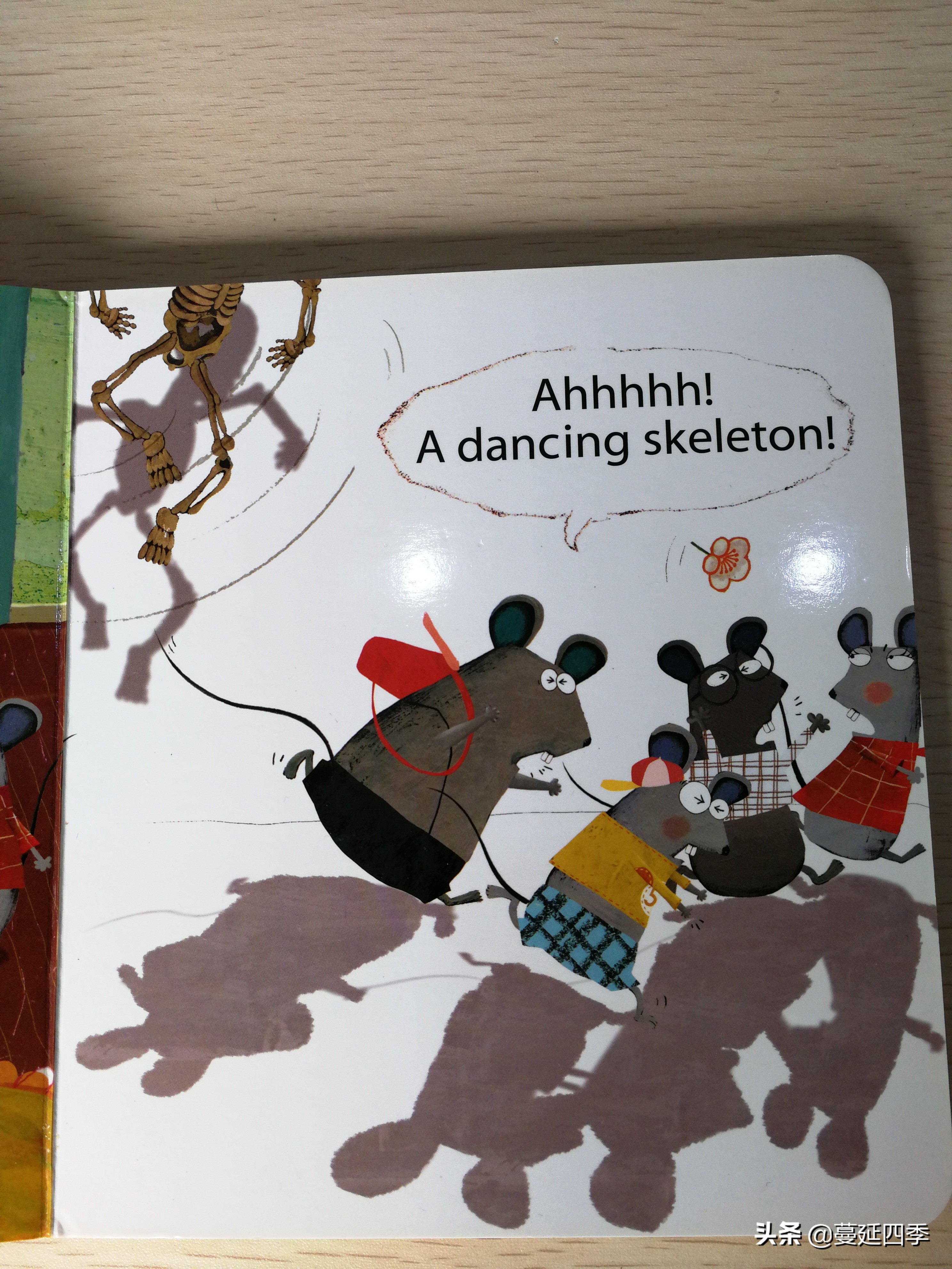 #绘本分享#幼儿英汉双语启蒙绘本《勇闯小黑屋》IntotheDarkHouse