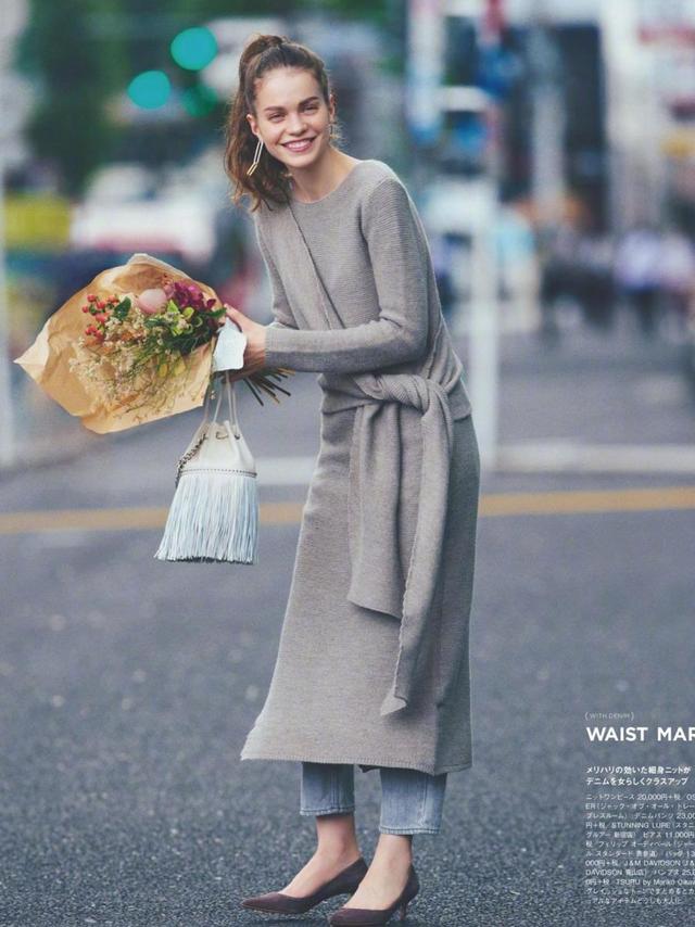 为什么穿连衣裙显身材,宽松慵懒针织连衣裙怎么穿显瘦