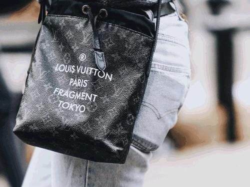 lv的哪款包包值得购买适合日常背,lv的包包哪几款值得买