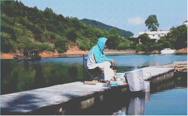 为了钓鱼在水库修一座别墅,最惊艳的民宿设计图