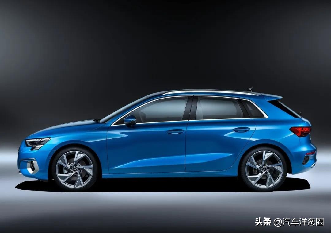 宝马发布全新车标,宝马蓝天白云标改黑白标