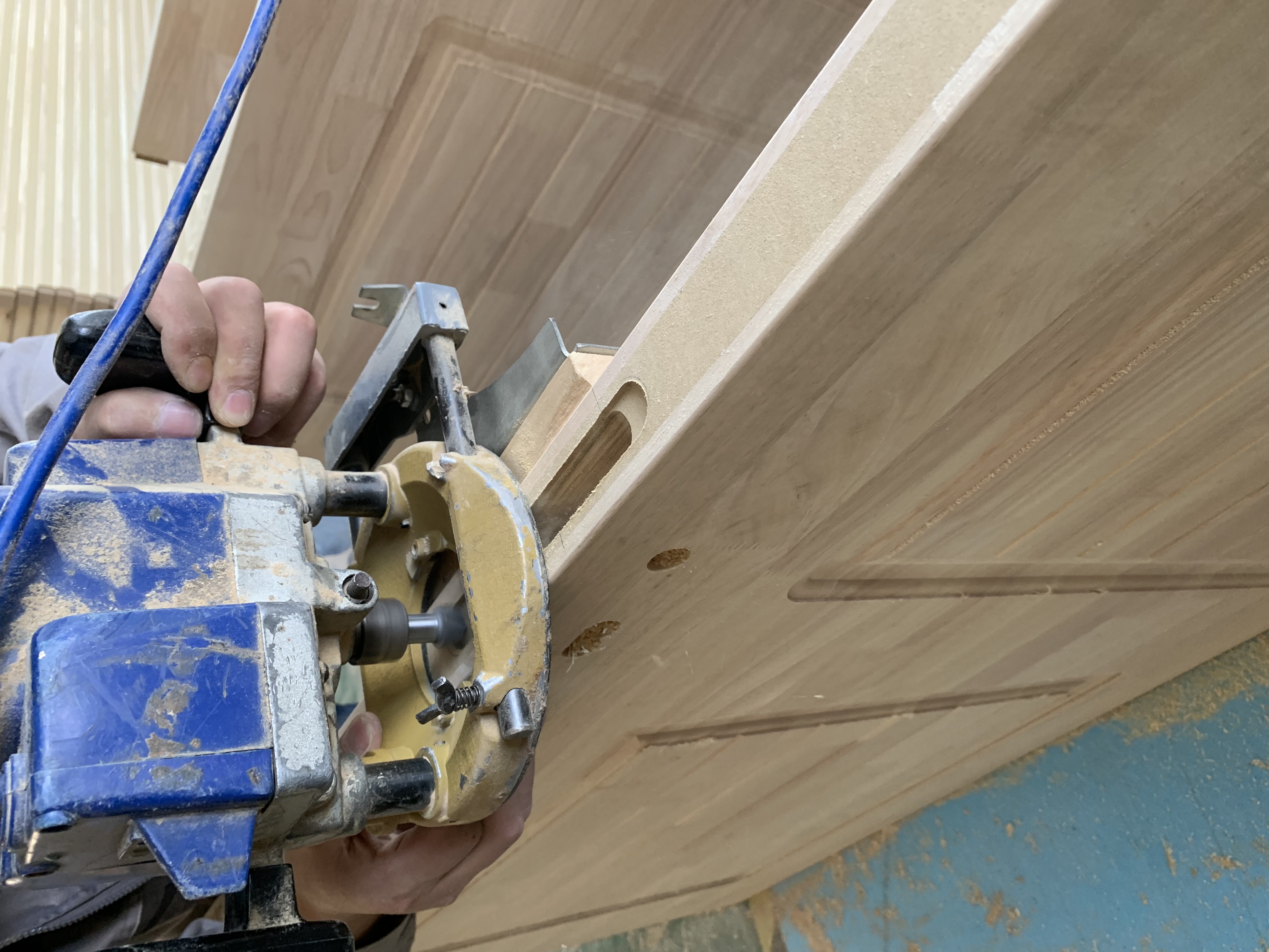 平板木门内部结构,平板门的内部结构