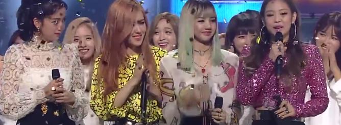 izone打歌舞台完整版,izone打歌表演