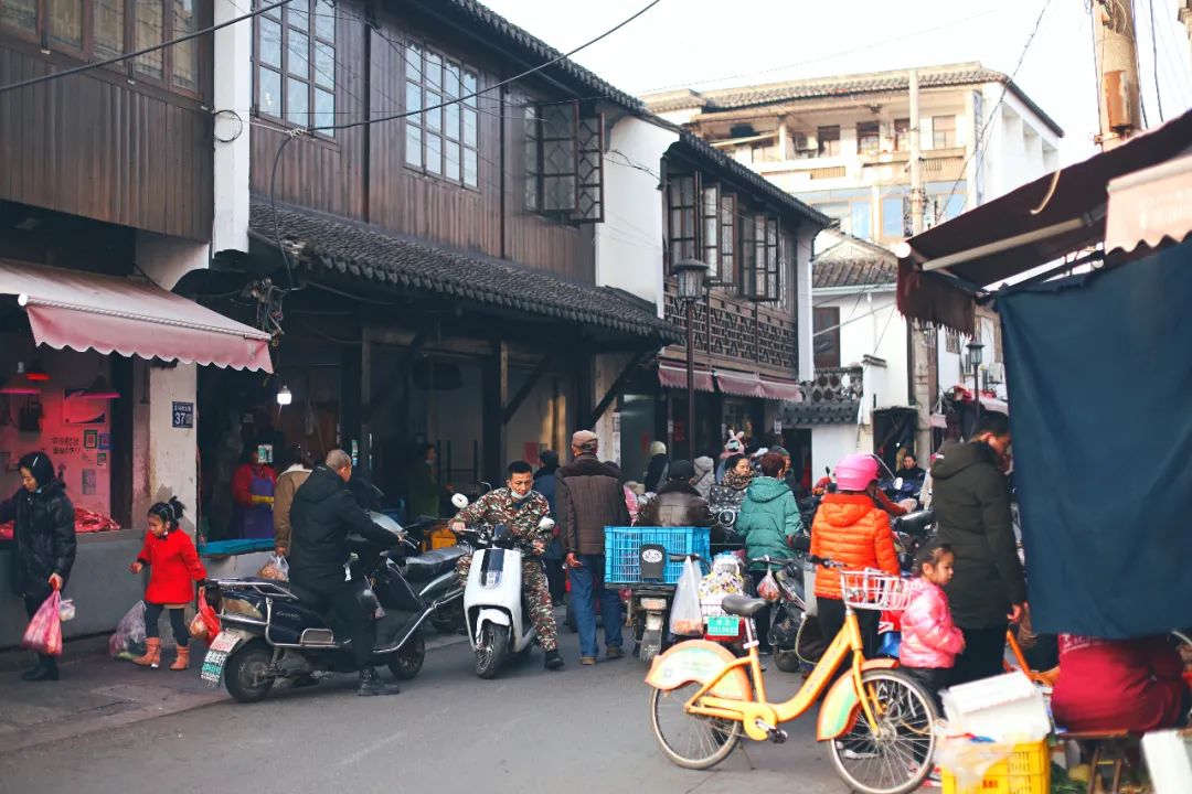 小城最有年味的地方。带你看看家乡常熟的物价，网友：好便宜