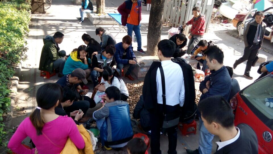 如何摆地摊卖得最好吸引客户,摆地摊销量翻番法则