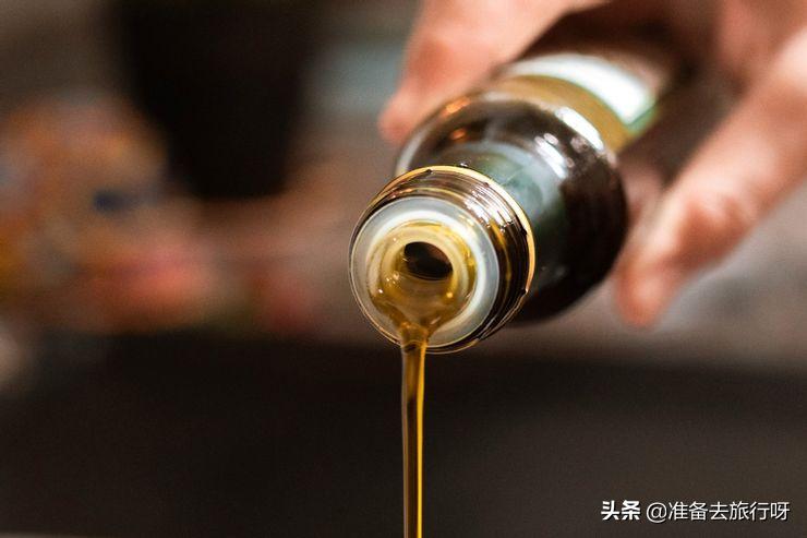 如何去除孩子画的笔印,小孩在纸上乱涂乱画怎么除掉印记