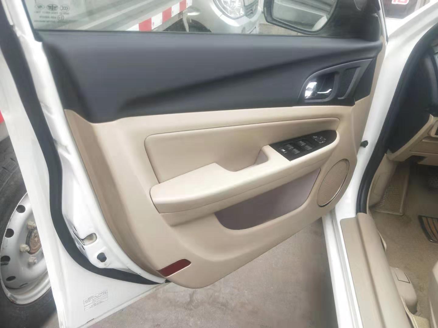 独立悬挂，电动座椅，质量可靠，带商业险，胖哥这算是捡漏了吗？