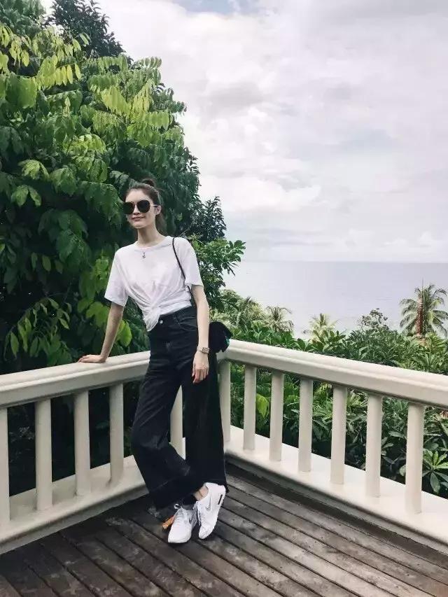 女人圆脸发型和方脸哪个更抗老,适合圆脸方脸女生的发型短发