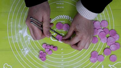 五颜六色果蔬面怎么做 (白彩色果蔬面)