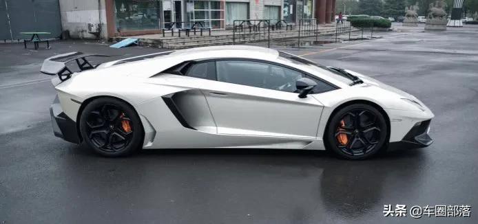 大牛aventadors和lp700有什么区别,紫色大牛aventadorsroadster