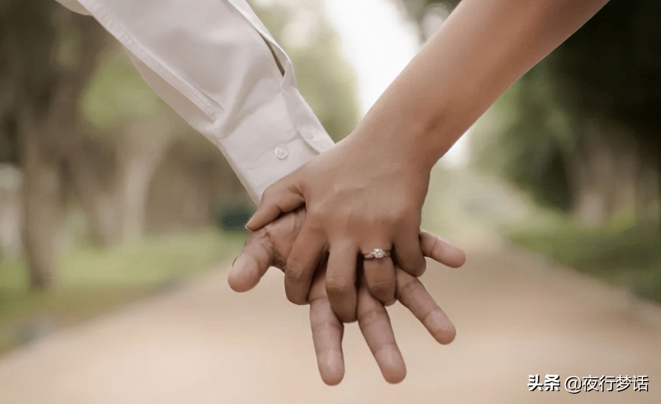 父母嫌弃男朋友学历和工作,父母嫌男朋友年龄大不同意怎么办