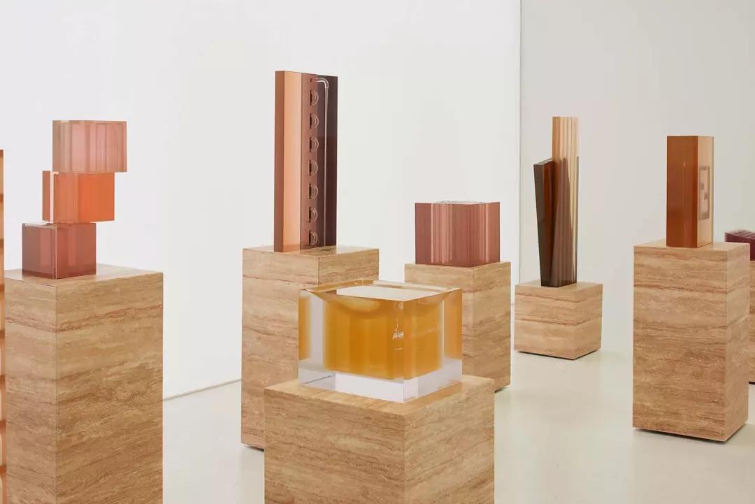 fendi秀场许愿池,fendi的设计灵感